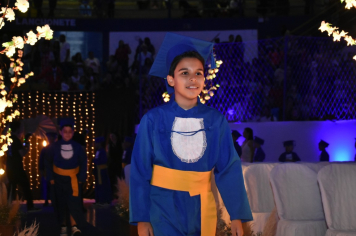 Foto - Formatura de encerramento dos 5º anos do ensino fundamental dia 12 de dezembro de 2024