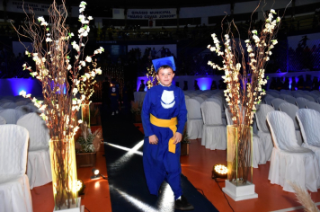 Foto - Formatura de encerramento dos 5º anos do ensino fundamental dia 12 de dezembro de 2024
