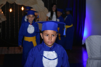 Foto - Formatura de encerramento dos 5º anos do ensino fundamental dia 11 de dezembro de 2024
