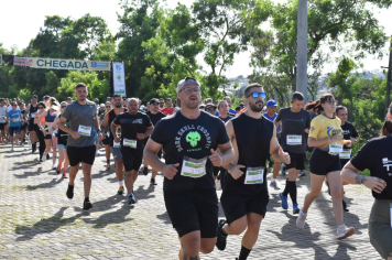 Foto - Secretaria de Educação promoveu 6ª Corrida e Caminhada Educação Solidária