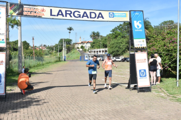 Foto - Secretaria de Educação promoveu 6ª Corrida e Caminhada Educação Solidária