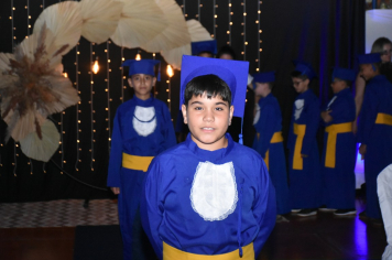 Foto - Formatura de encerramento dos 5º anos do ensino fundamental dia 11 de dezembro de 2024