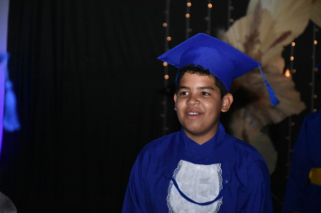 Foto - Formatura de encerramento dos 5º anos do ensino fundamental dia 11 de dezembro de 2024