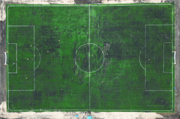 Foto - Prefeitura de Botucatu entregou novo campo de futebol no Jardim Palos Verdes