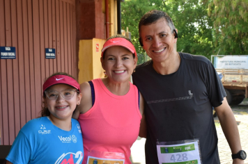 Foto - Secretaria de Educação promoveu 6ª Corrida e Caminhada Educação Solidária
