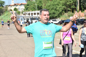 Foto - Secretaria de Educação promoveu 6ª Corrida e Caminhada Educação Solidária
