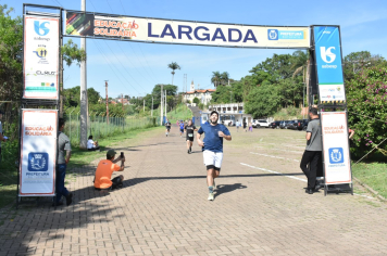 Foto - Secretaria de Educação promoveu 6ª Corrida e Caminhada Educação Solidária
