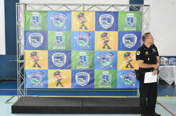 Foto - Patrulha da Paz realiza formatura e premia os destaques de 2024