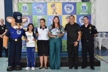Foto - Patrulha da Paz realiza formatura e premia os destaques de 2024