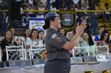 Foto - Proerd 2024 realiza Formatura de alunos da Rede de Ensino de Botucatu