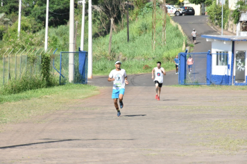 Foto - Secretaria de Educação promoveu 6ª Corrida e Caminhada Educação Solidária