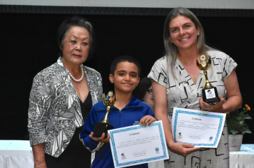 Foto - Premiação da Olimpíada Literária da Língua Portuguesa e da 1ª Olimpíada de Matemática