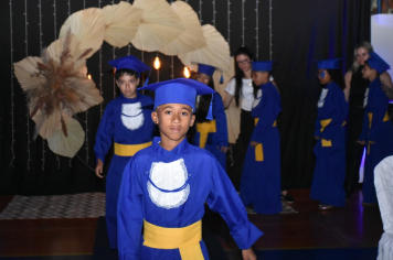 Foto - Formatura de encerramento dos 5º anos do ensino fundamental dia 11 de dezembro de 2024