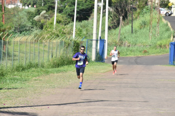 Foto - Secretaria de Educação promoveu 6ª Corrida e Caminhada Educação Solidária