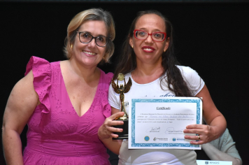 Foto - Premiação da Olimpíada Literária da Língua Portuguesa e da 1ª Olimpíada de Matemática