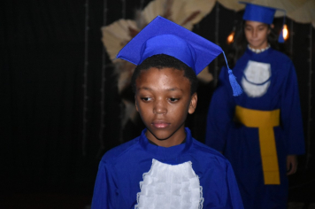 Foto - Formatura de encerramento dos 5º anos do ensino fundamental dia 11 de dezembro de 2024