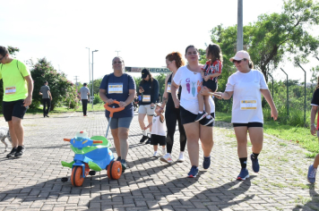 Foto - Secretaria de Educação promoveu 6ª Corrida e Caminhada Educação Solidária