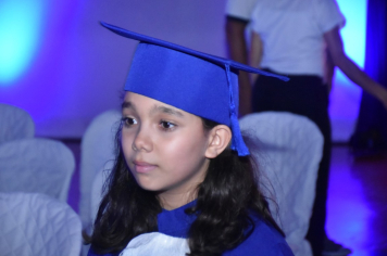 Foto - Formatura de encerramento dos 5º anos do ensino fundamental dia 11 de dezembro de 2024