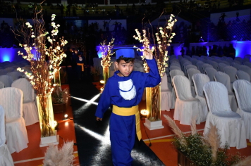 Foto - Formatura de encerramento dos 5º anos do ensino fundamental dia 12 de dezembro de 2024
