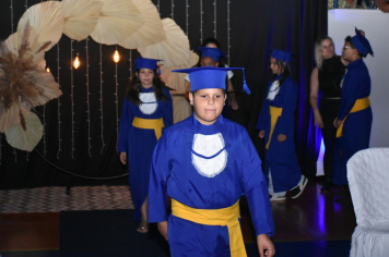 Foto - Formatura de encerramento dos 5º anos do ensino fundamental dia 11 de dezembro de 2024
