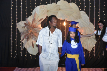 Foto - Formatura de encerramento dos 5º anos do ensino fundamental dia 11 de dezembro de 2024