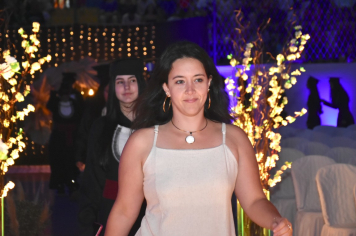 Foto - Formatura de encerramento dos 9º anos do ensino fundamental II e EMEJA dia 13 de dezembro de 2024