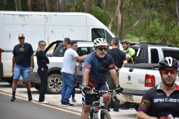 Foto - Prefeitura entrega primeira ciclovia rural as margens da Avenida Odilon Cassetari, que liga a Rodovia Gastão Dal Farra.