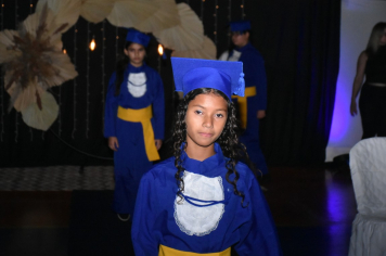 Foto - Formatura de encerramento dos 5º anos do ensino fundamental dia 11 de dezembro de 2024