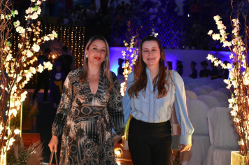 Foto - Formatura de encerramento dos 5º anos do ensino fundamental dia 12 de dezembro de 2024