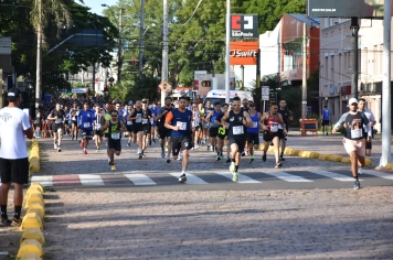 Foto - Aniversário de Botucatu - Corrida Anos Luz