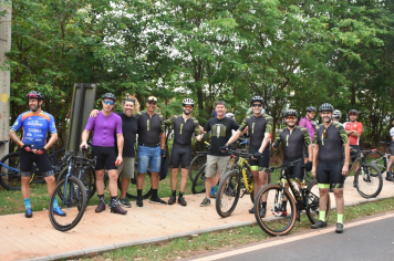 Foto - Prefeitura entrega primeira ciclovia rural as margens da Avenida Odilon Cassetari, que liga a Rodovia Gastão Dal Farra.