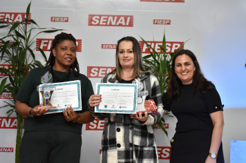 Foto - Premiação - Olimpíada Literária e Olimpíada de Matemática