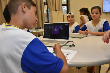 Foto - Educação e Sesi iniciam curso de Robótica para alunos da Rede Municipal de Ensino