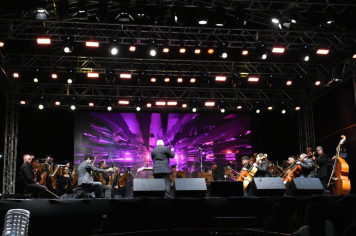 Foto - Botucatu 170 anos - Show Paulo Miklos + Orquestra Sinfônica Municipal de Botucatu + Orquestra Sinfônica Lyra Mojimiriana + Maestro Carlos Lima*
