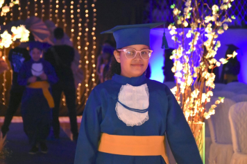 Foto - Formatura de encerramento dos 5º anos do ensino fundamental dia 12 de dezembro de 2024