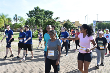Foto - Secretaria de Educação promoveu 6ª Corrida e Caminhada Educação Solidária