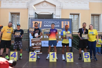 Foto - Aniversário de Botucatu - Corrida Anos Luz