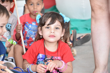 Foto - Festa de Natal dos alunos do CEI José Luiz Amat