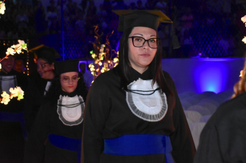 Foto - Formatura de encerramento dos 9º anos do ensino fundamental II e EMEJA dia 13 de dezembro de 2024