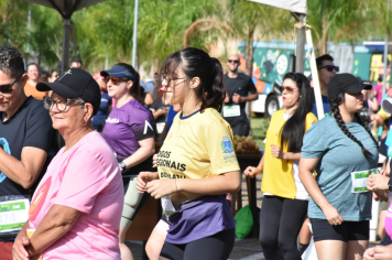 Foto - Secretaria de Educação promoveu 6ª Corrida e Caminhada Educação Solidária
