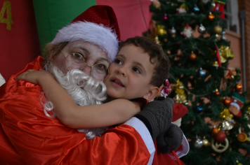 Foto - Festa de Natal dos alunos do CEI José Luiz Amat