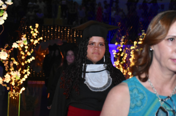 Foto - Formatura de encerramento dos 9º anos do ensino fundamental II e EMEJA dia 13 de dezembro de 2024