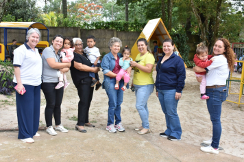 Foto - Escola municipal de educação infantil ganha espaço interativo para os alunos