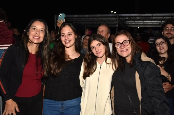 Foto - Aniversário de Botucatu - Rosa de Saron