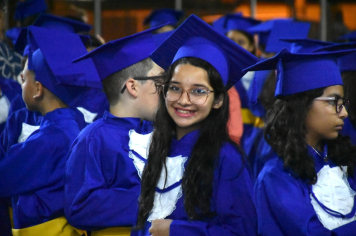 Foto - Formatura de encerramento dos 5º anos do ensino fundamental dia 12 de dezembro de 2024