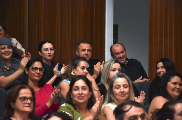 Foto - Premiação da Olimpíada Literária da Língua Portuguesa e da 1ª Olimpíada de Matemática