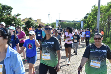Foto - Secretaria de Educação promoveu 6ª Corrida e Caminhada Educação Solidária