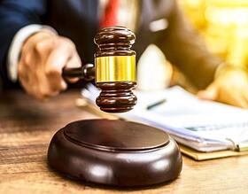 Prefeitura realizará leilão de equipamentos e automóveis