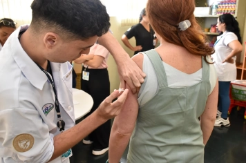 Vacinação em massa contra a dengue imuniza mais de 25 mil pessoas em Botucatu