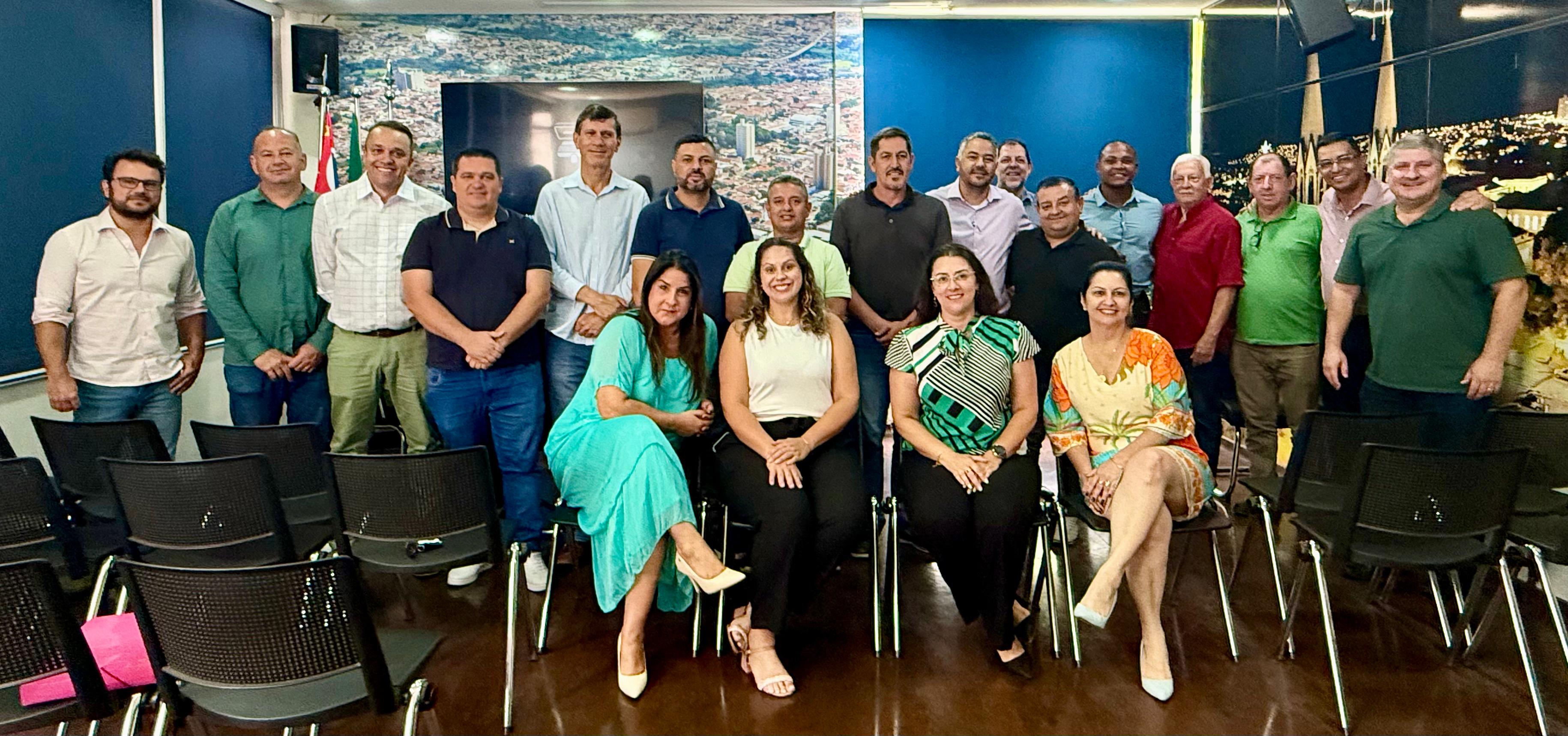 Prefeito Fábio Leite é eleito presidente do Polo Cuesta